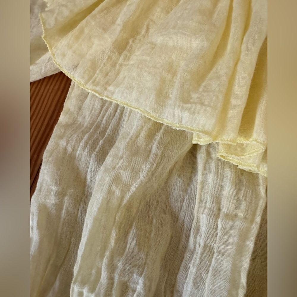 Elan Flutter Top - Picture 2 of 7